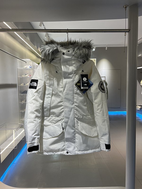 Пуховик The North Face Antarctica Expedition "White" фото № 9