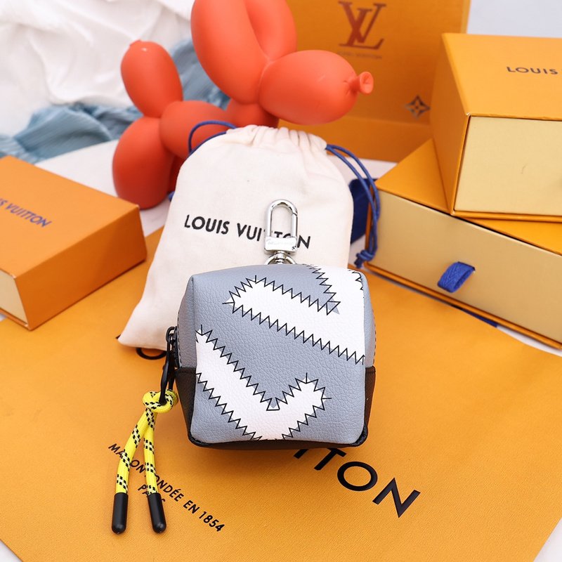 Брелок Louis Vuitton Small Backpack "Light Gray" фото № 4