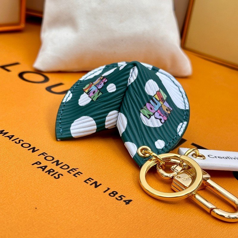 Брелок Louis Vuitton Shaped Like Ears "Green" фото № 7