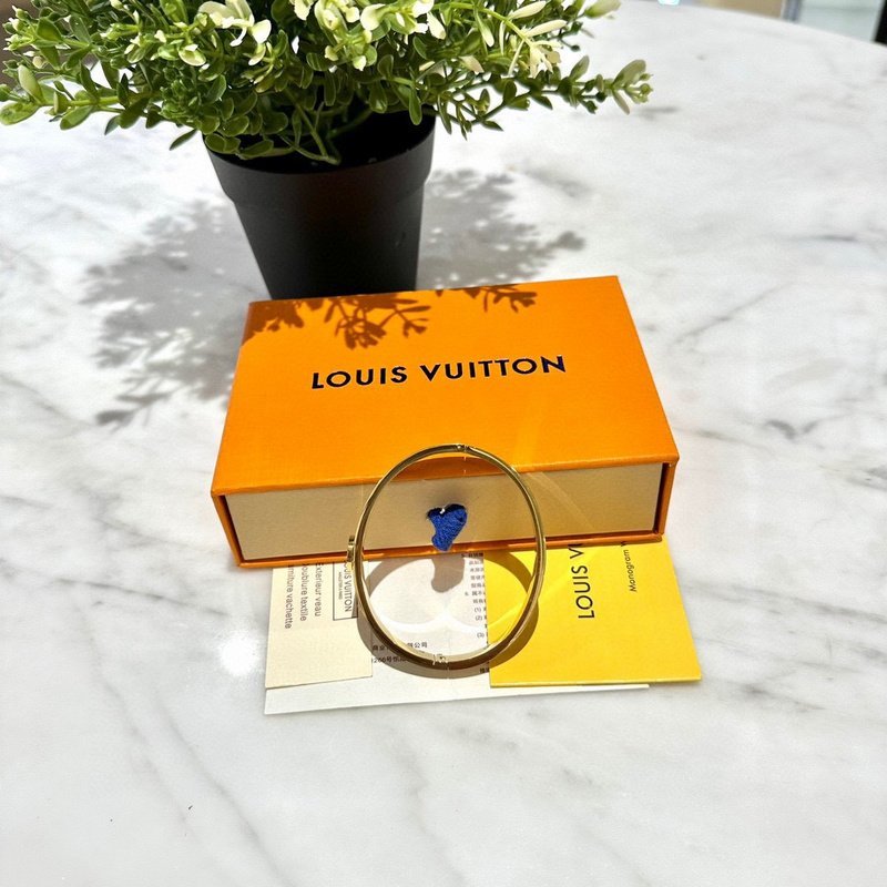 Браслет Louis Vuitton Solid With Logo Inside Circle "Gold" фото № 6