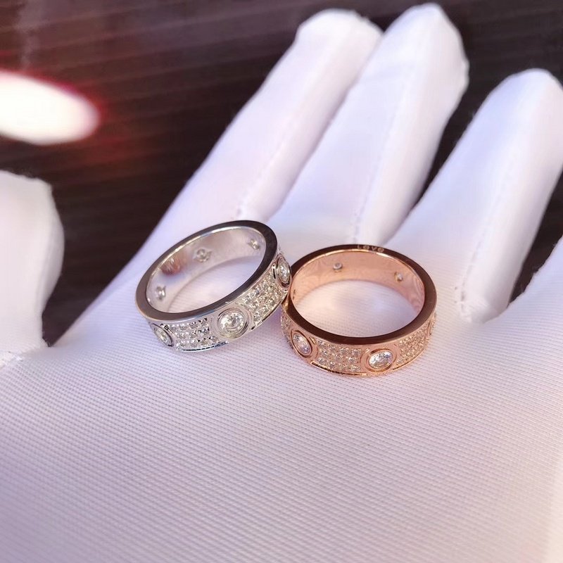 Кольцо Cartier Round Rhinestones Along "Gold" фото № 4