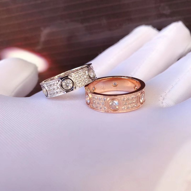 Кольцо Cartier Round Rhinestones Along "Gold" фото № 6