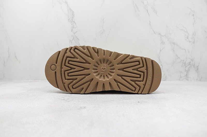 UGG Kallen Pom Pom "Beige" фото № 8