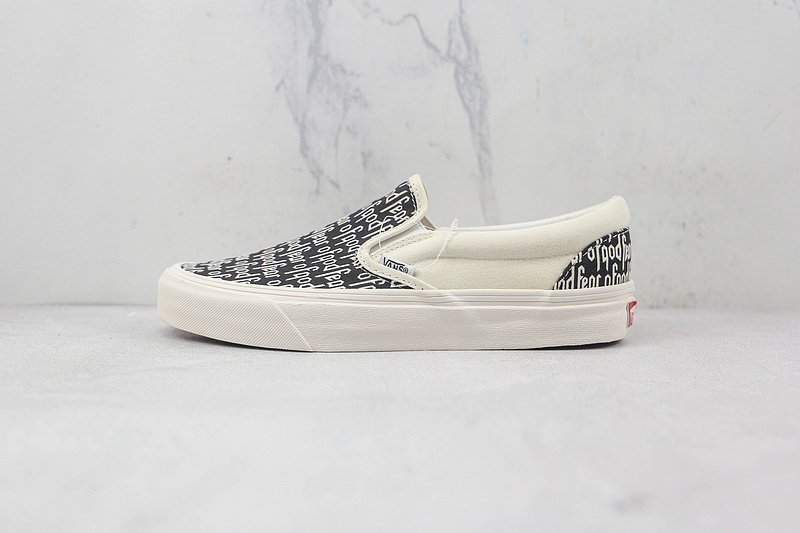 Fear Of God x Vans Slip-On "Marshmallow/Black Logo" фото № 2