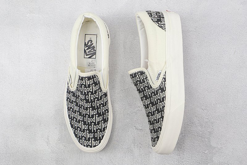 Fear Of God x Vans Slip-On "Marshmallow/Black Logo" фото № 7