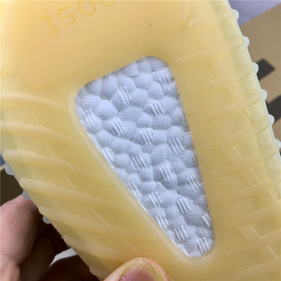 Adidas Yeezy Boost 350 v2 Reflective "Yeshaya" фото № 9