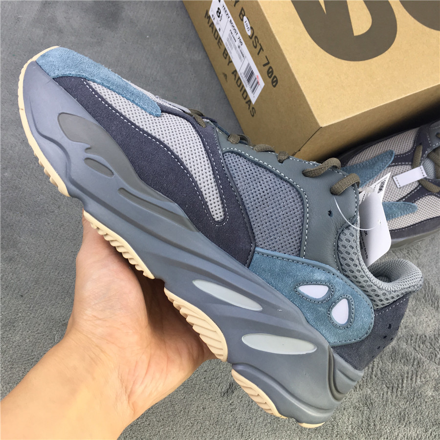 Adidas Yeezy Boost 700 "Teal Blue" фото № 3