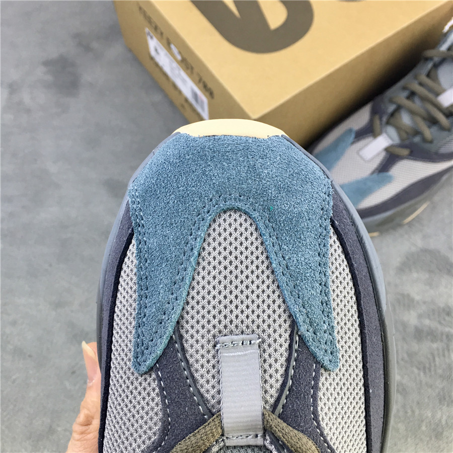 Adidas Yeezy Boost 700 "Teal Blue" фото № 6