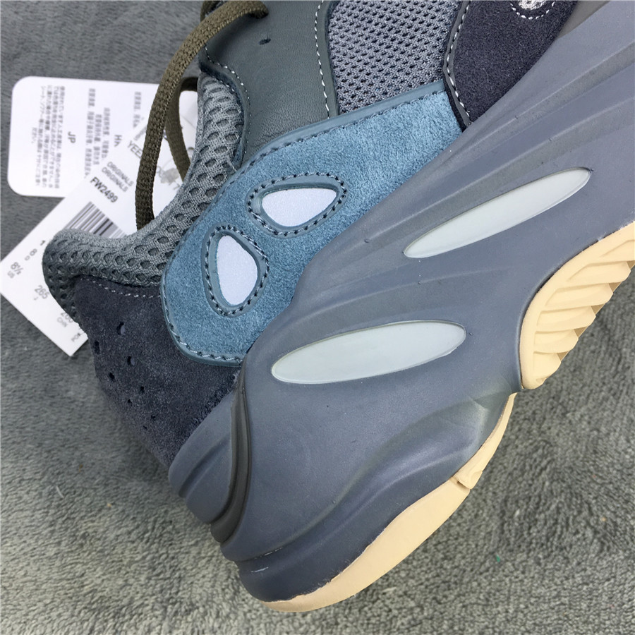 Adidas Yeezy Boost 700 "Teal Blue" фото № 9