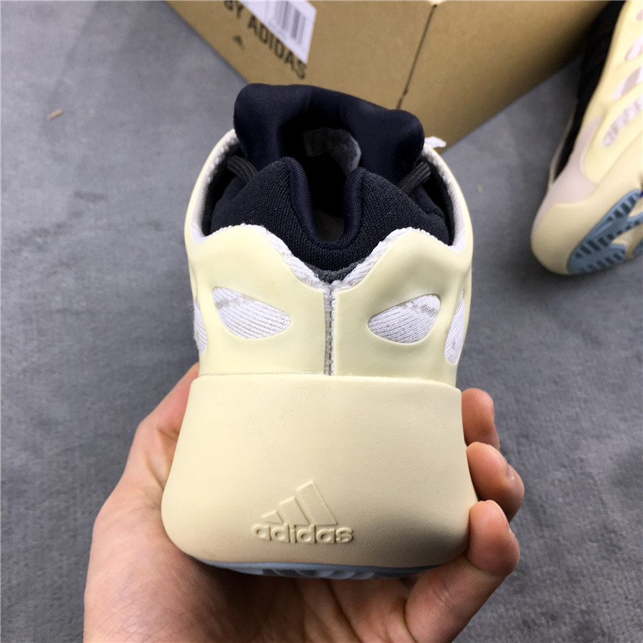 Adidas Yeezy Boost 700 v3 "Azael" фото № 5