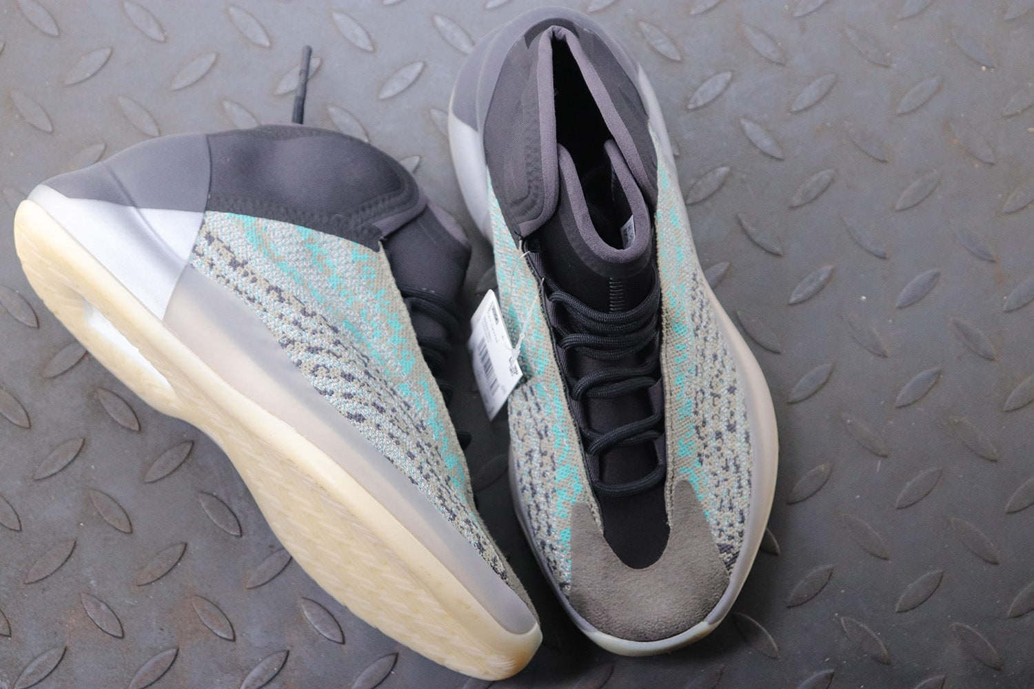 Adidas Yeezy Quantum "Teal Blue" фото № 4