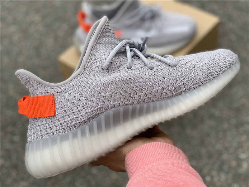 Adidas Yeezy Boost 350 V2 "Tail Light" фото № 7