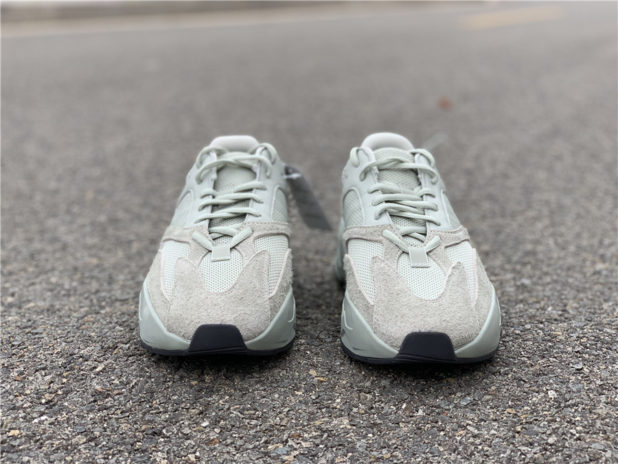 Adidas Yeezy Boost 700 "Salt" фото № 3