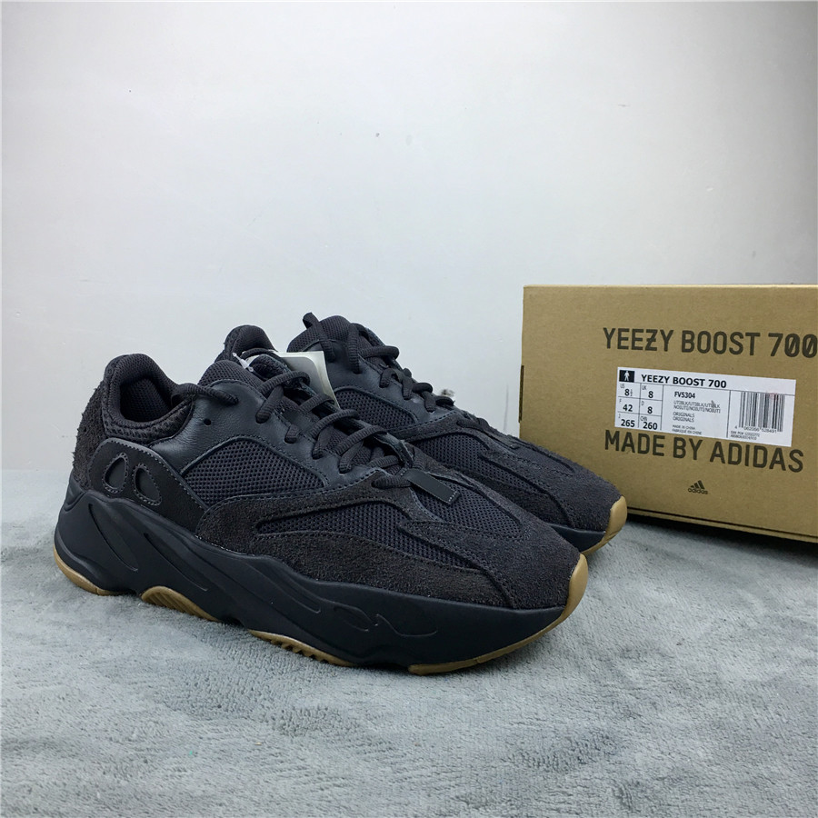 Adidas Yeezy Boost 700 "Utility Black" фото № 5