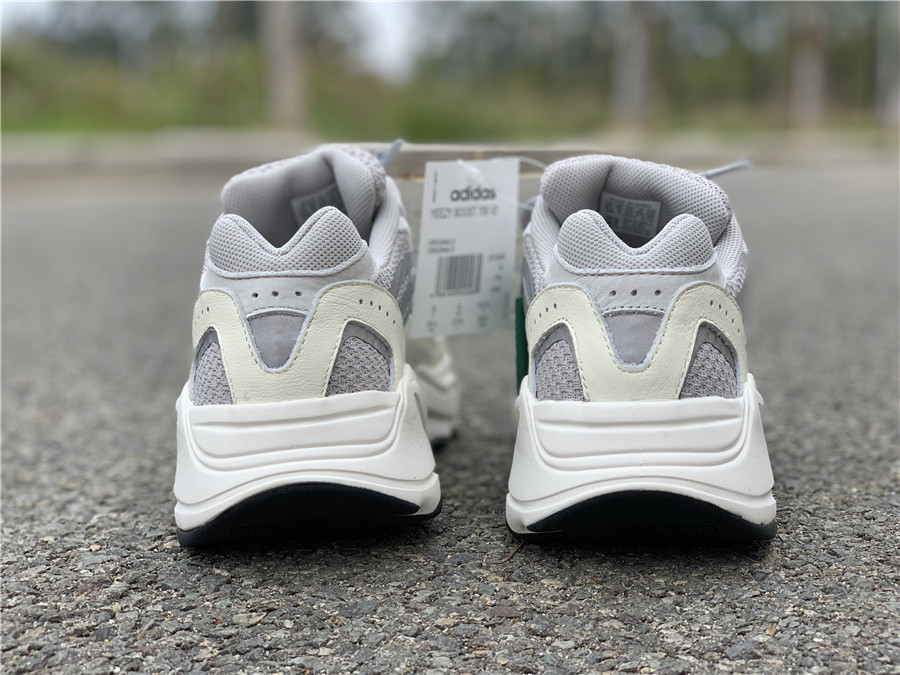 Adidas Yeezy Boost 700 V2 "Static" фото № 6