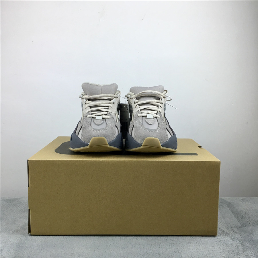 Adidas Yeezy Boost 700 V2 "Tephra" фото № 3