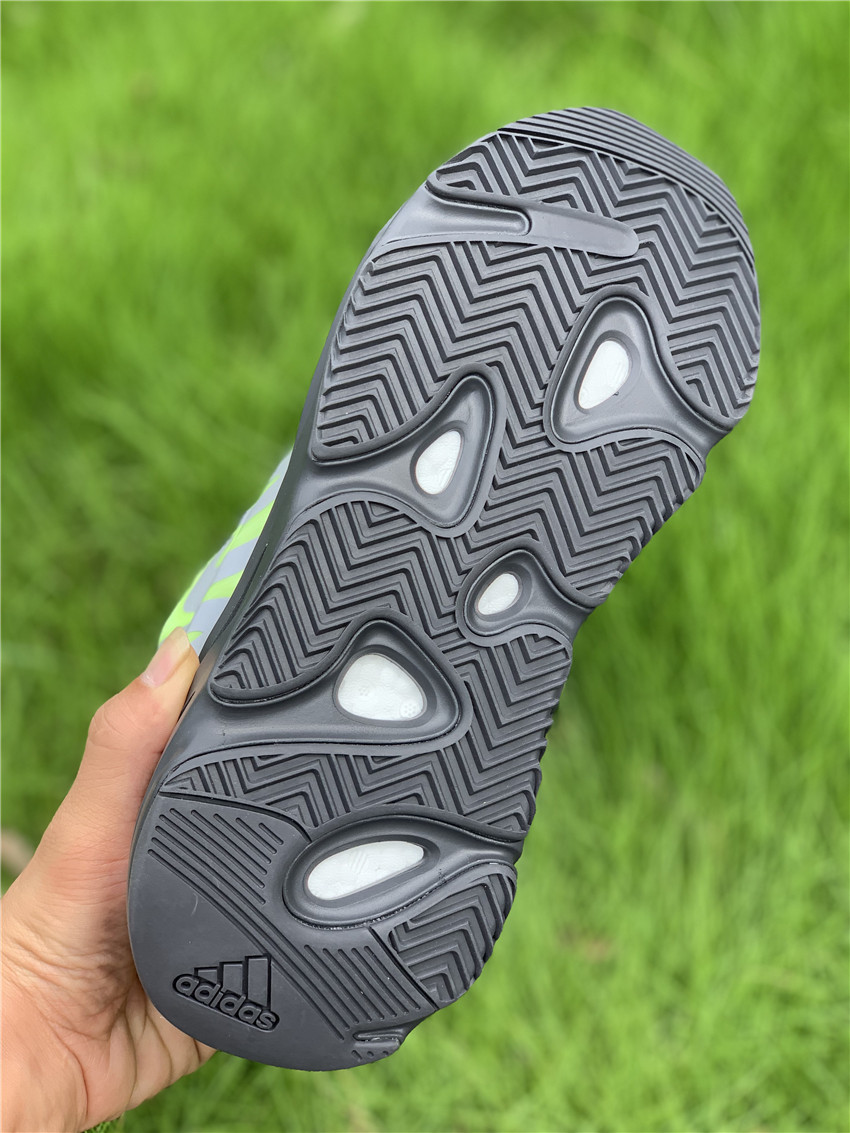 Adidas Yeezy Boost 700 MNVN "Phosphor" фото № 8
