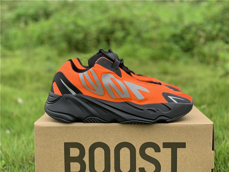 Adidas Yeezy Boost 700 MNVN "Orange" фото № 4