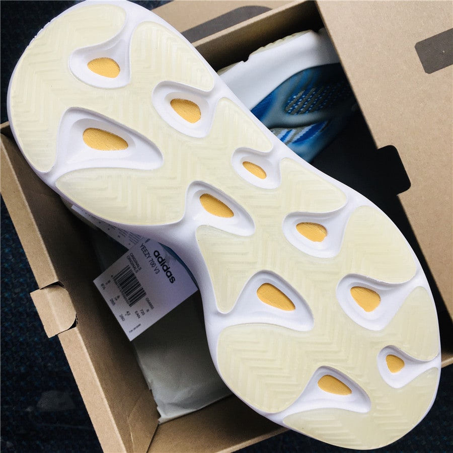 Adidas Yeezy Boost 700 v3 "Azareth" фото № 7