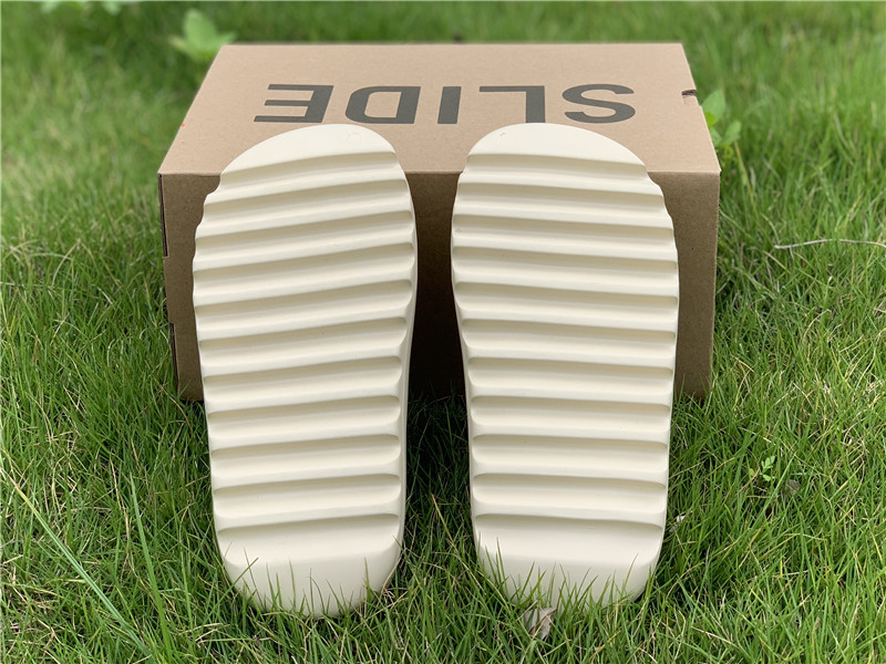 Шлепанцы Yeezy Slide "Bone" фото № 5