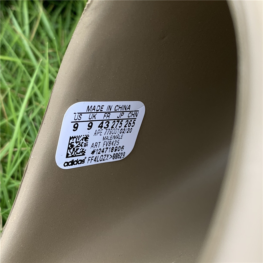 Шлепанцы Yeezy Slide "Bone" фото № 7