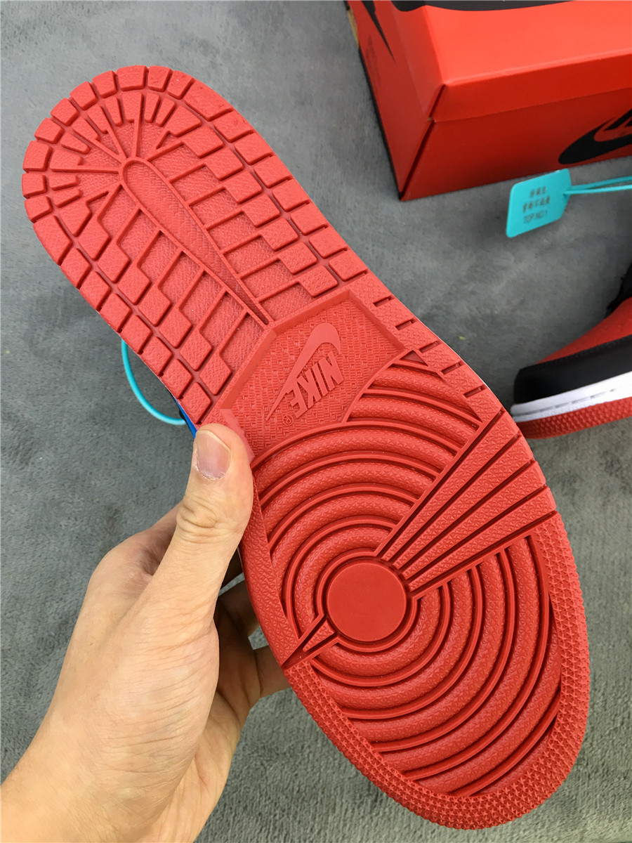 Air Jordan 1 Retro "UNC To Chicago" фото № 7