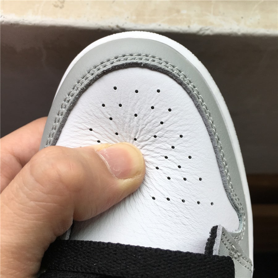 Air Jordan 1 Retro Low "Light Smoke Gray" фото № 9