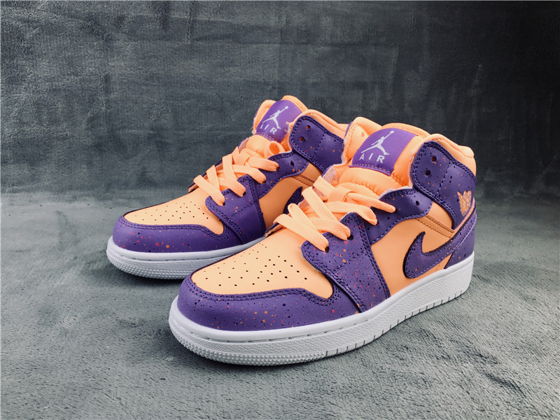 Air Jordan 1 Mid SE GS "Atomic Pulse" фото № 4