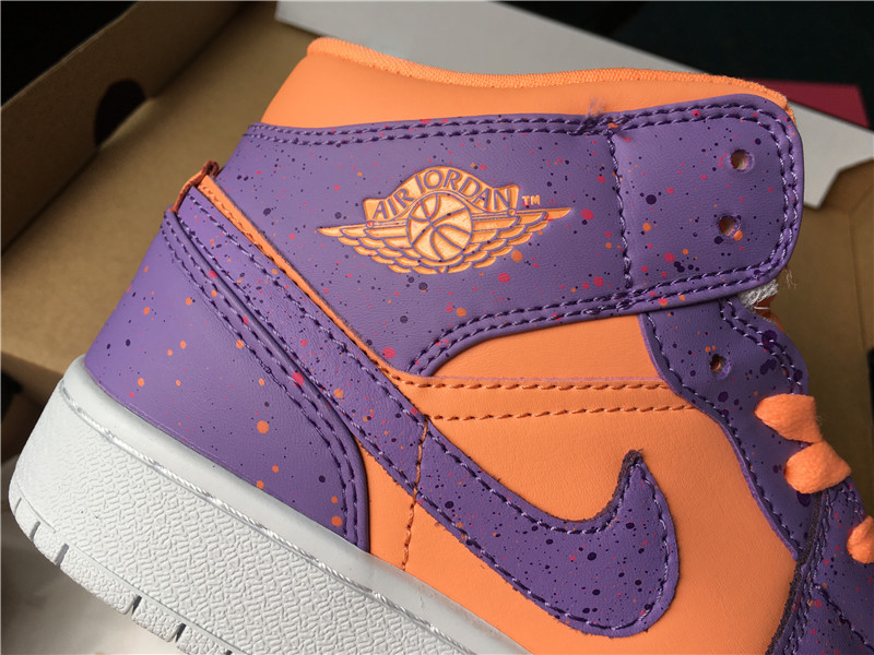 Air Jordan 1 Mid SE GS "Atomic Pulse" фото № 6