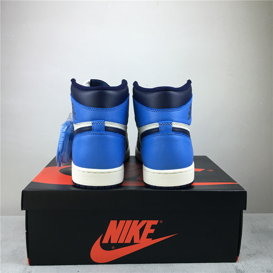 Air Jordan 1 Retro "Obsidian" фото № 6