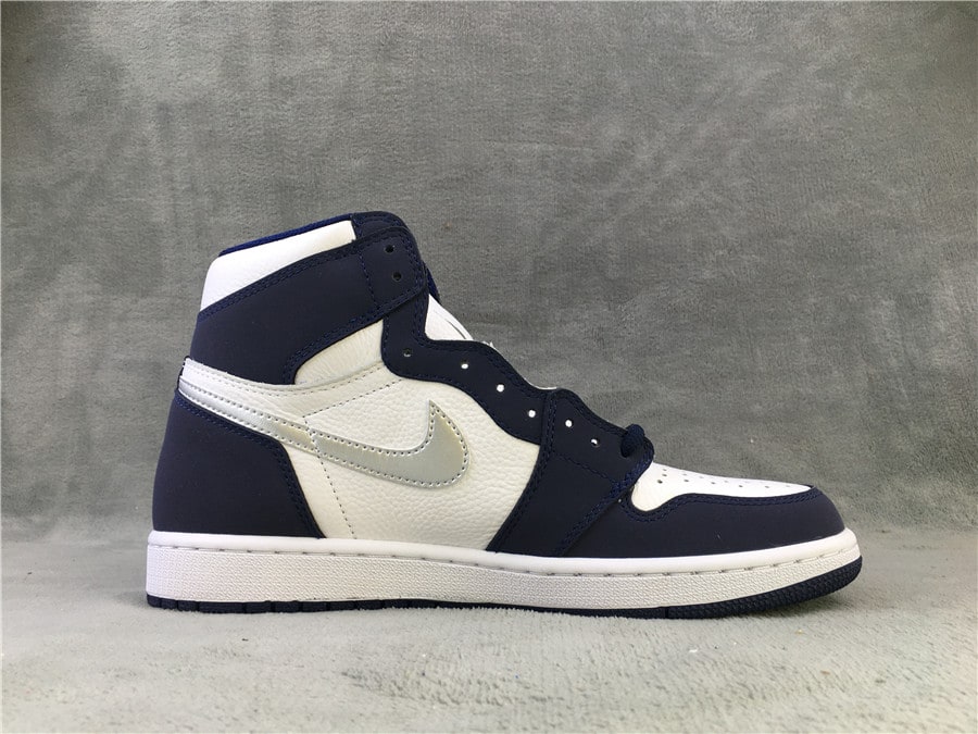 Air Jordan 1 Retro High OG "Midnight Navy" фото № 2