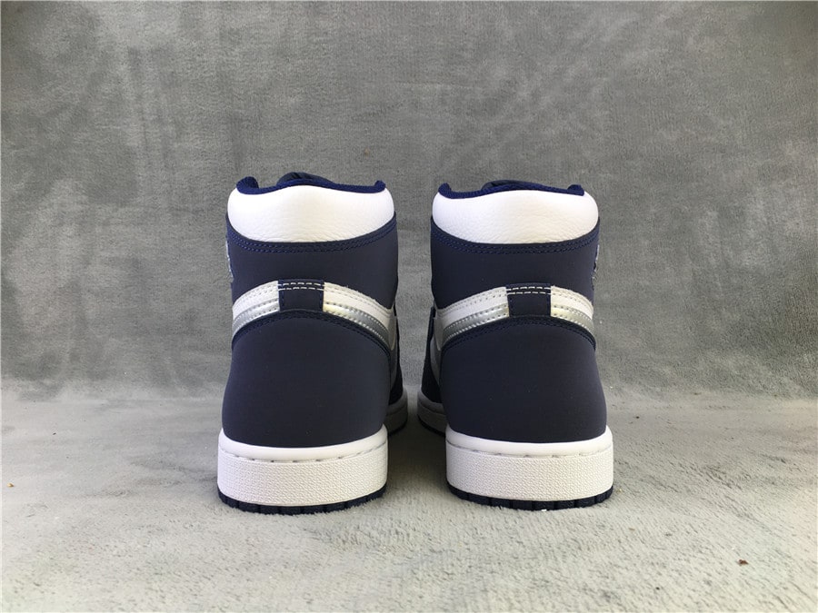 Air Jordan 1 Retro High OG "Midnight Navy" фото № 6