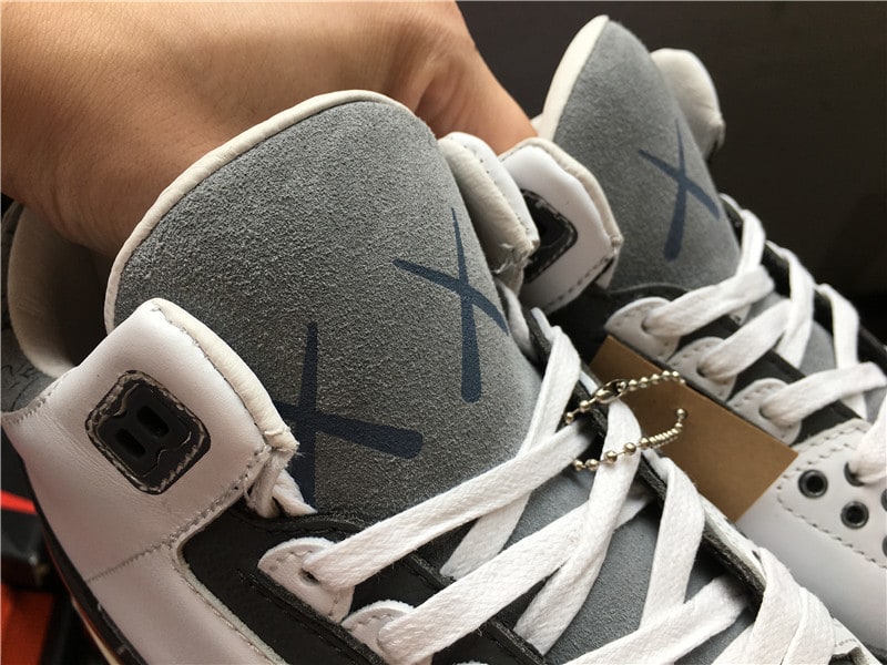 Kaws x Air Jordan 3 Retro "Fresh Water" фото № 8