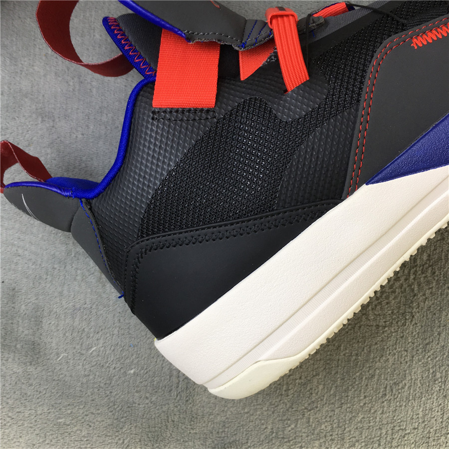 Air Jordan 33 "Tech Pack" фото № 6