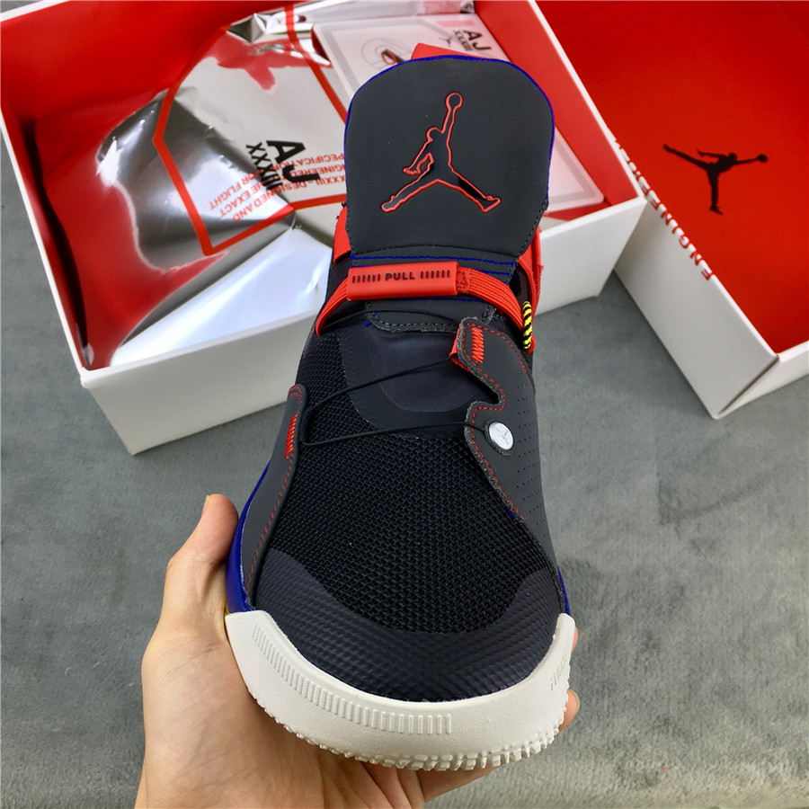 Air Jordan 33 "Tech Pack" фото № 7