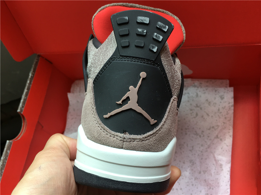 Air Jordan 4 Retro "Taupe Haze" фото № 4