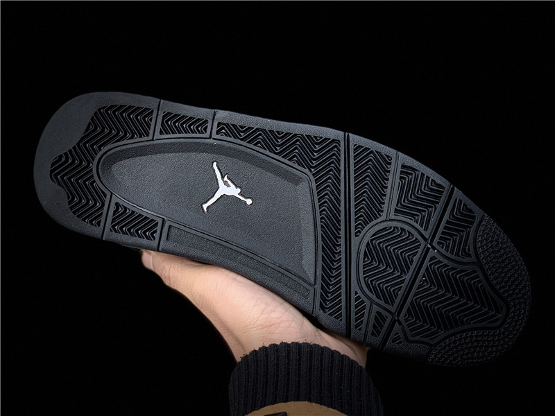 Air Jordan 4 Retro "Black Cat" фото № 7