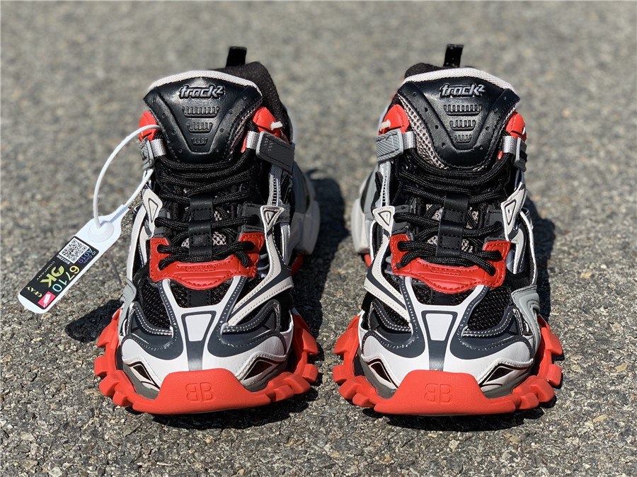 Balenciaga Track 2 "Black and Peach" фото № 3