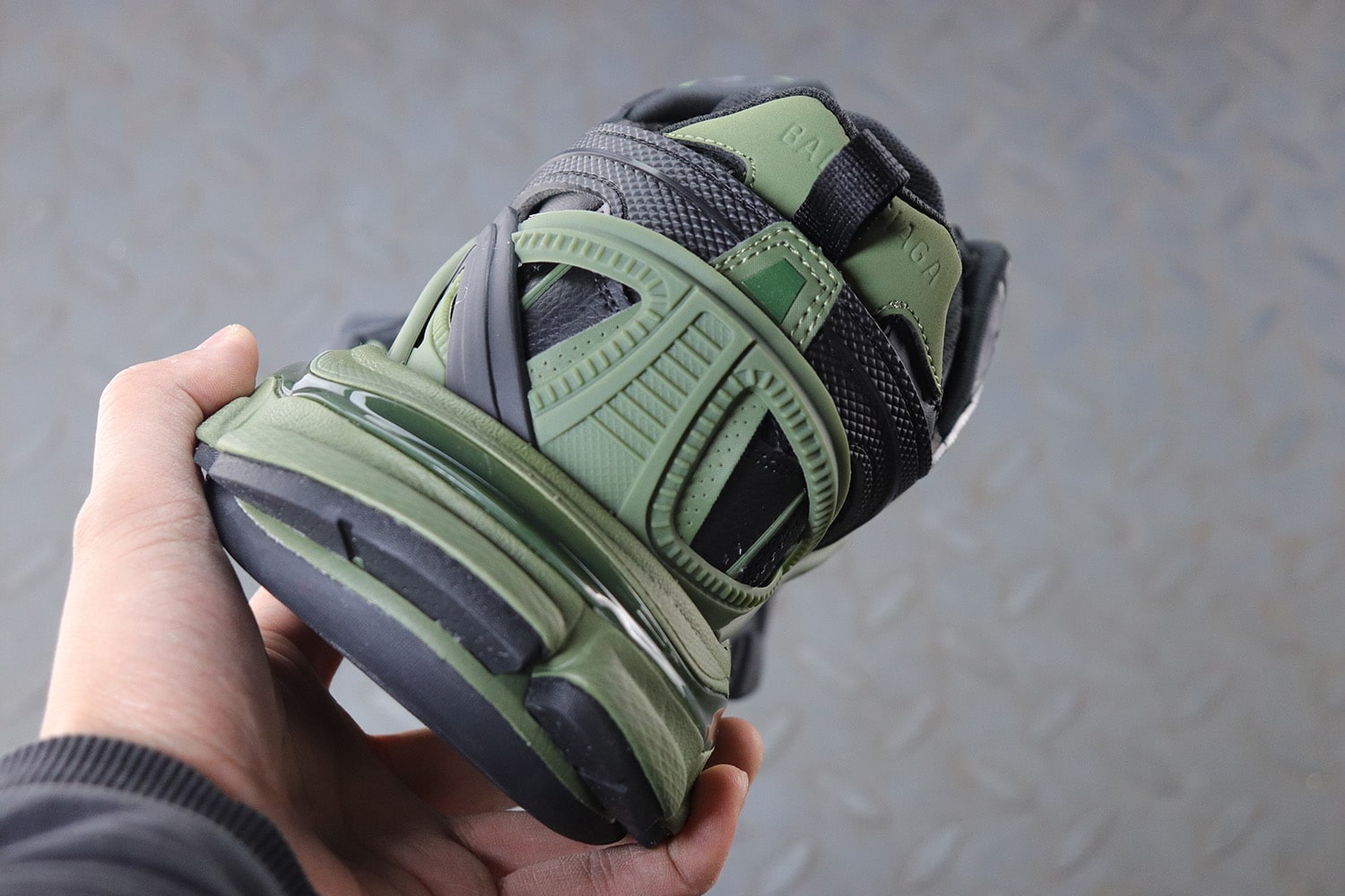 Balenciaga Track 2.0 "Army Green" фото № 6