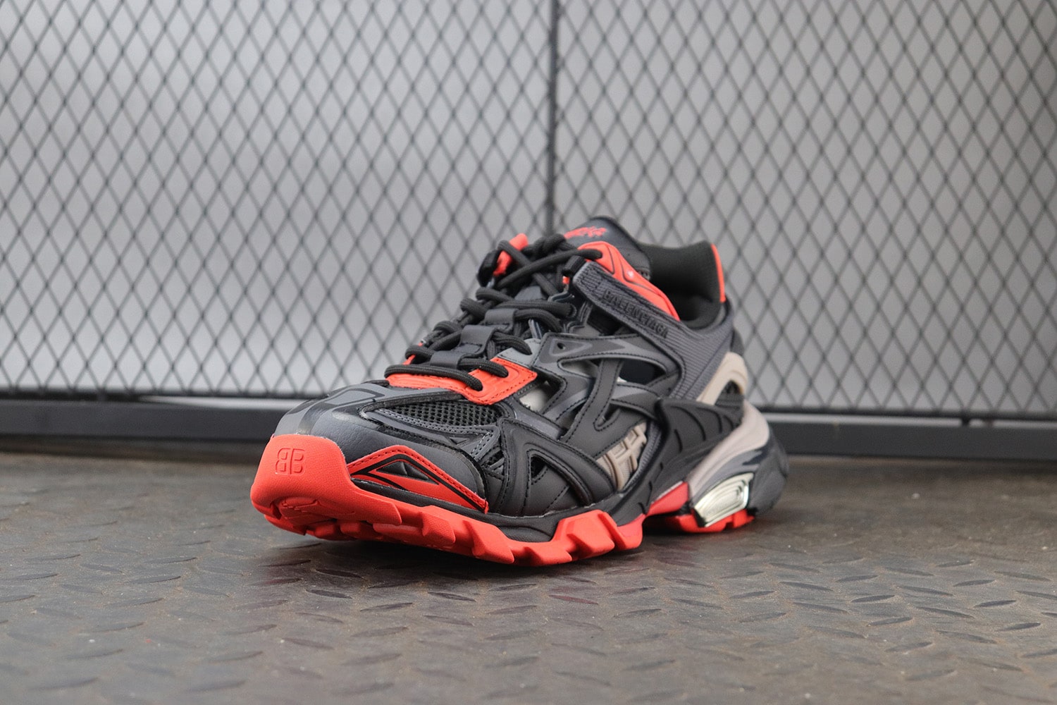 Balenciaga Track 2.0 "Black/Red" фото № 5