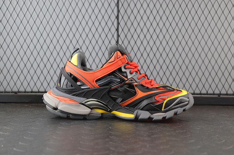 Balenciaga Track 2.0 "Safari" фото № 3