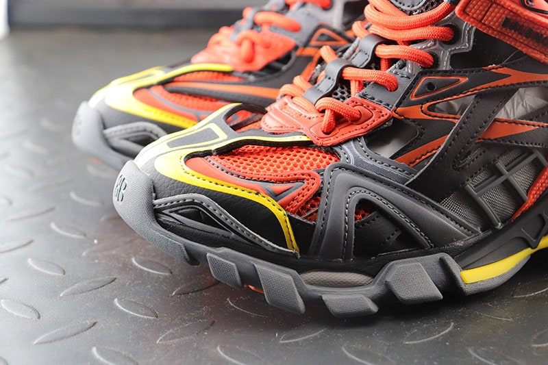 Balenciaga Track 2.0 "Safari" фото № 8