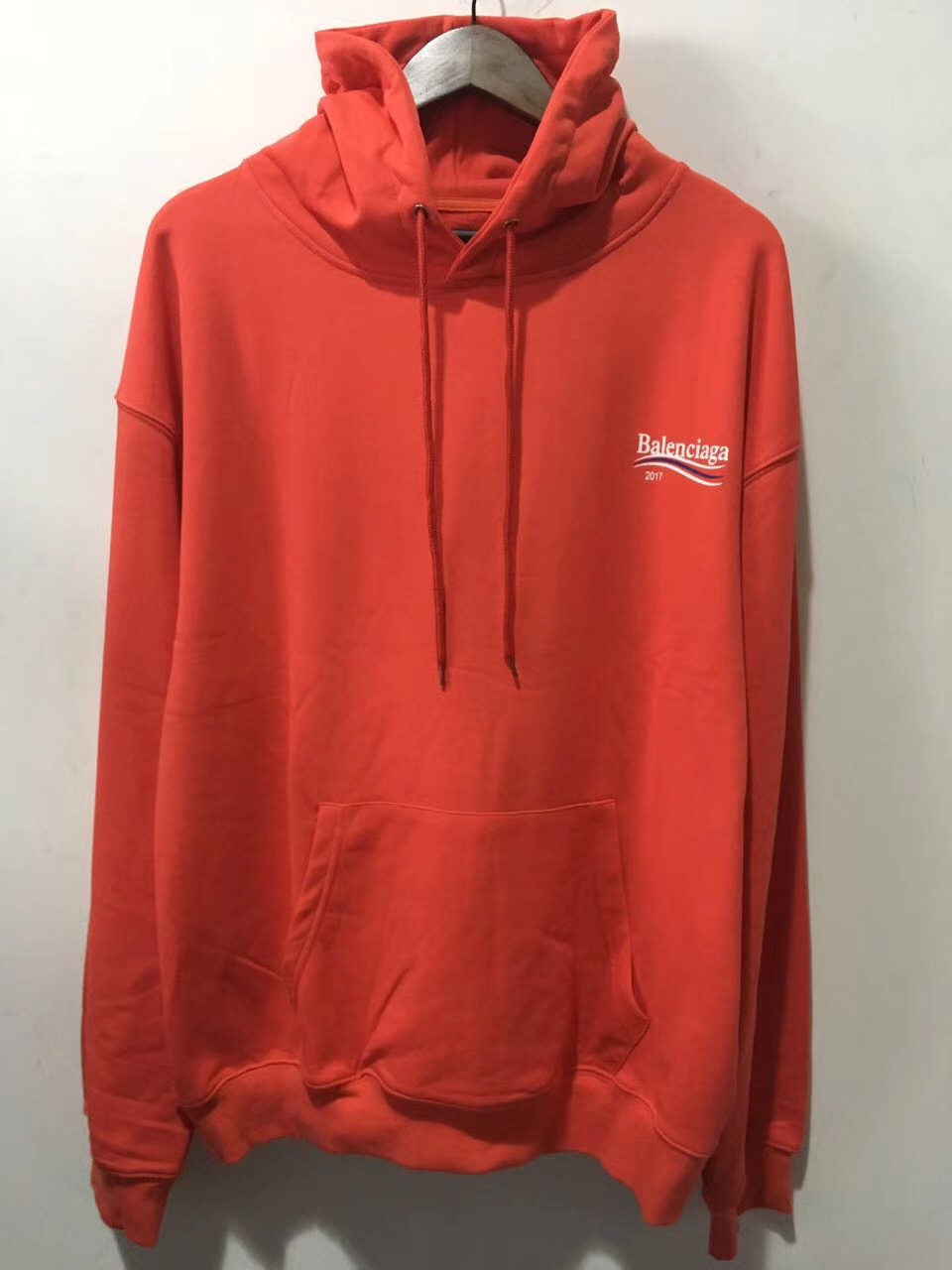 Худи Balenciaga 2017 "Red" фото № 2