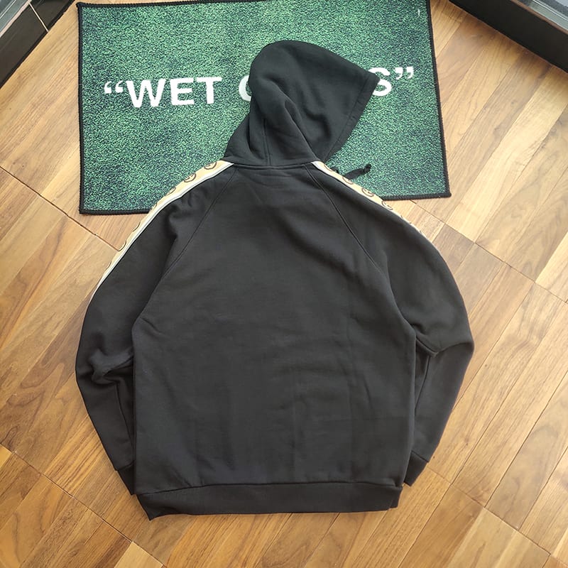 Худи Gucci Logo Stripe To Sleeve "Black" фото № 4