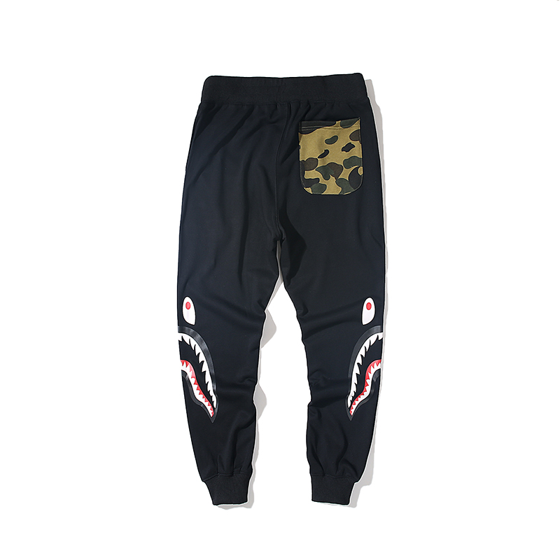 Джоггеры Bape Side Shark Camouflage Pocket "Black" фото № 2