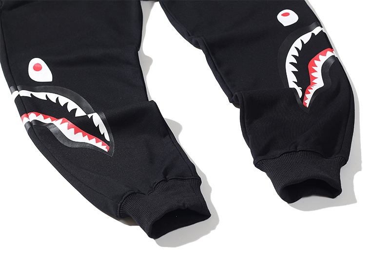 Джоггеры Bape Side Shark Camouflage Pocket "Black" фото № 8