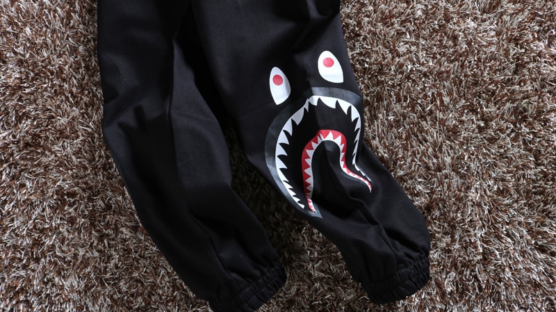 Джоггеры Bape Side Shark A Bathing Ape "Black" фото № 8
