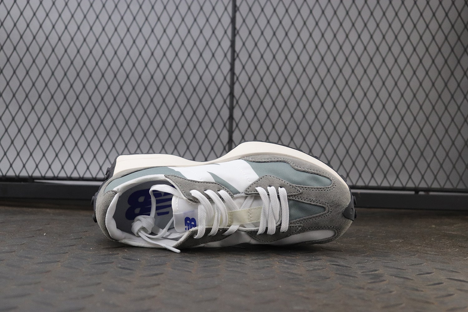 New Balance 327 "Gray" фото № 4