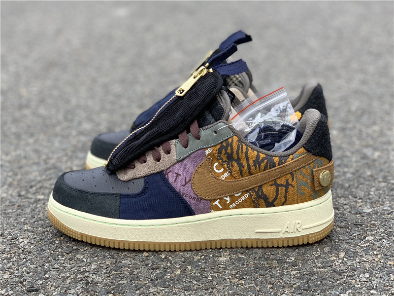 Travis Scott x Nike Air Force 1 Low "Cactus Jack" фото № 2