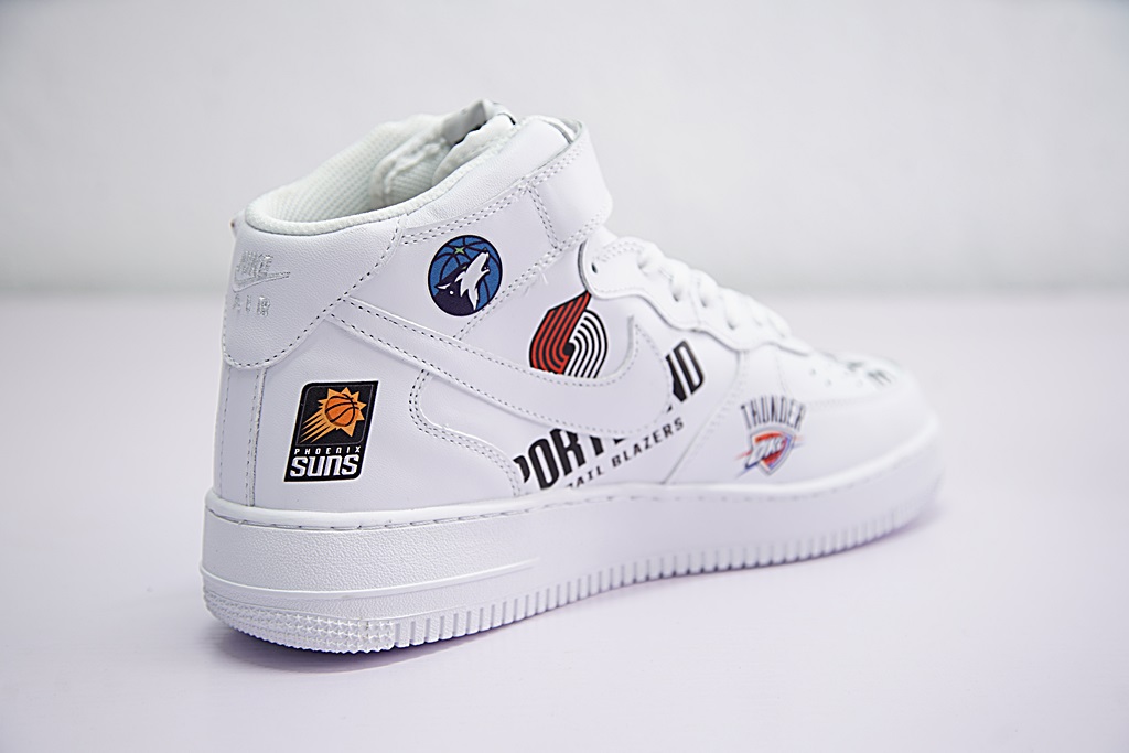 Supreme x Nike Air Force 1 NBA "White" фото № 4